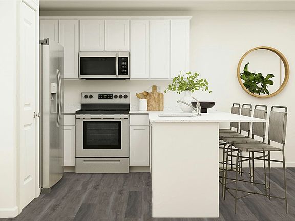 4th image of 901 27th St #A