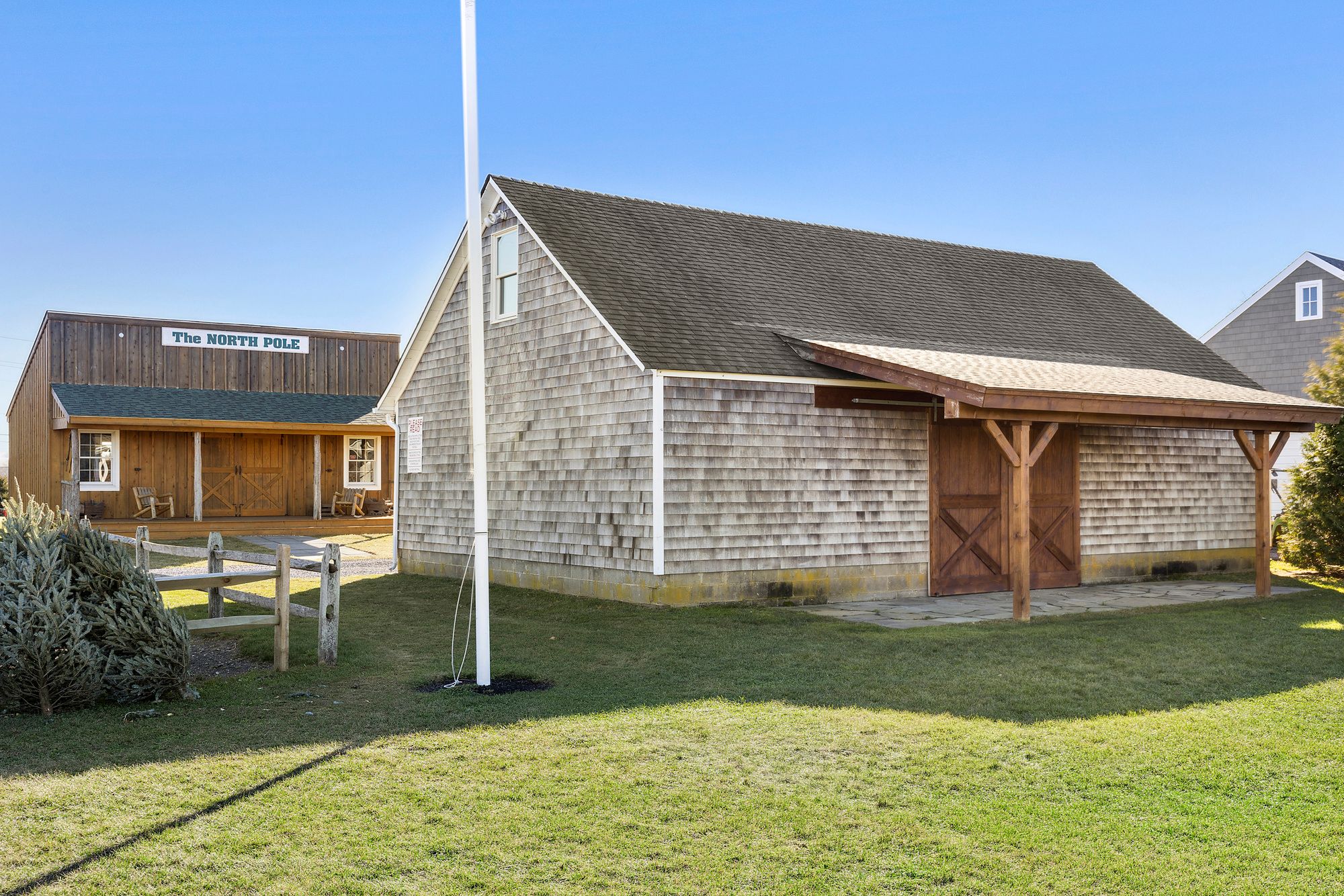 12025 Oregon Rd, Cutchogue, NY 11935 Out East