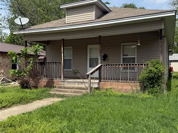 410 Harrison Ave, Lebanon, MO 65536
