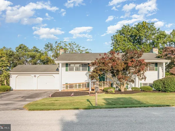 3 Goldcrest Pl, Harrisburg, PA 17111