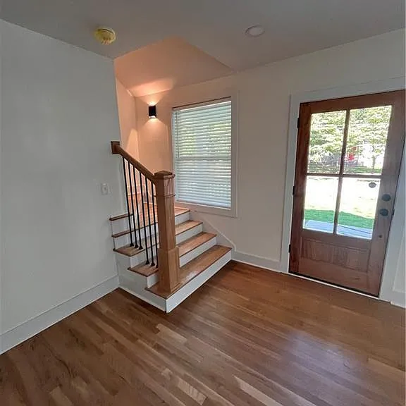 1511 Belmont Ave SW — Photo 17