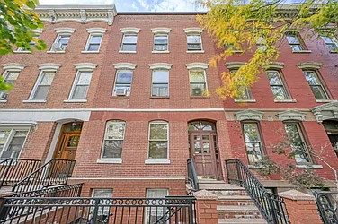 991 Lorimer Street in Greenpoint