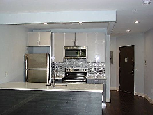 1st image of 23-24 Broadway #4R