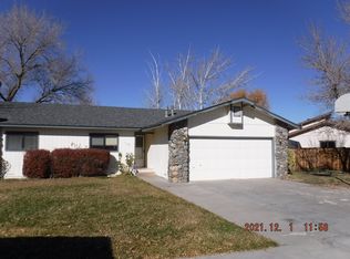 1397 Bumblebee Dr, Gardnerville, NV 89460
