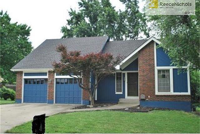1st image of 3585 NE Chapel Dr