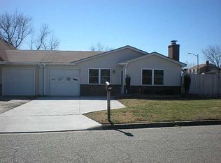 913 Dixie Dr, Virginia Beach, VA 23452