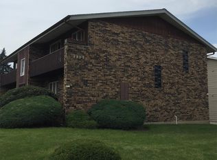 1257 Fairwood Ct #4, Elgin, IL