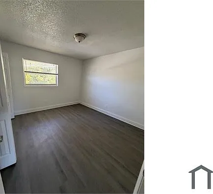 612 George W Engram Blvd #3 — Photo 4