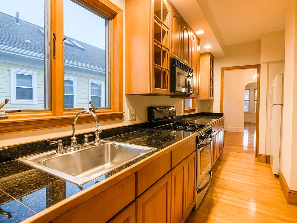 18 Wellington Rd, Medford, MA 02155 Zillow