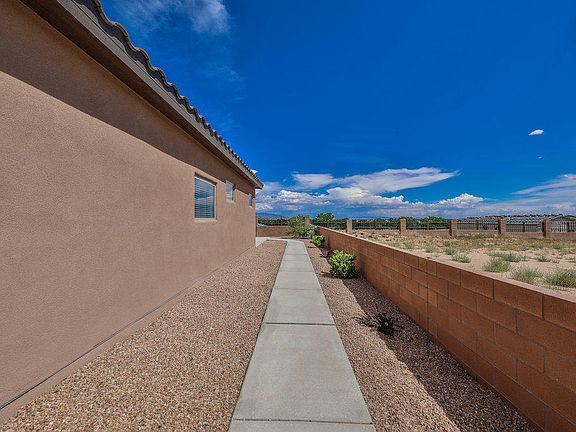 3rd image of 1660 Camino Cantera SW