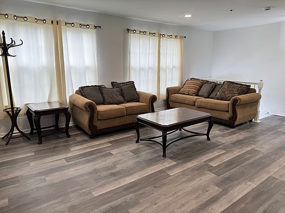 2nd image of 246 Matthews Dr #1