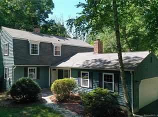 3 Seabury Ave, Ledyard, CT 06339