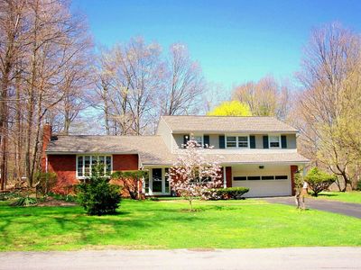 285 Woodland Rd, Pittsford, NY, 14534