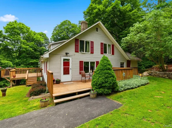 236 Hosner Mountain Road, Hopewell Junction, NY 12533