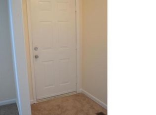 548 Alleghany Rd, Fayetteville, NC 28304