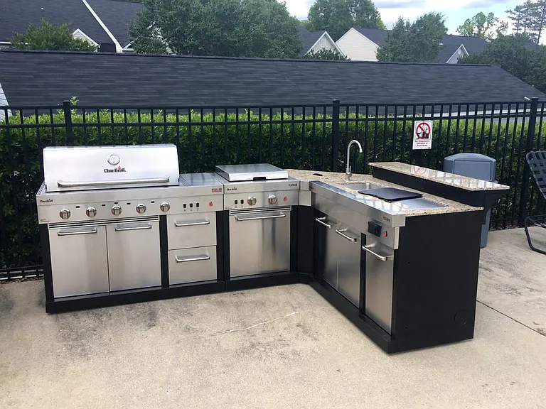 Outdoor kitchen