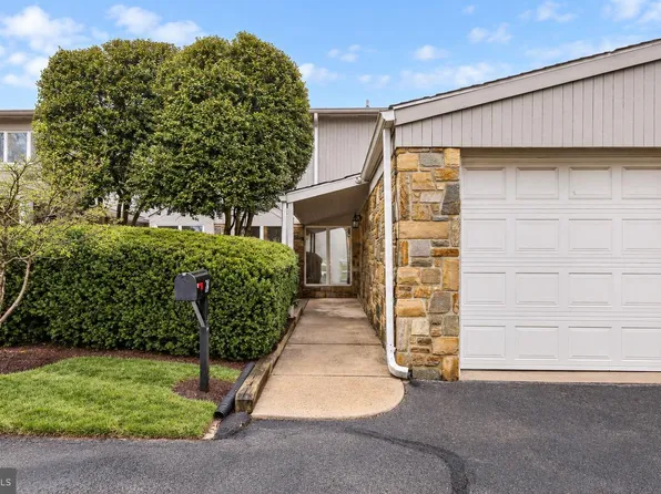 24 Stone Manor Ct #24, Towson, MD 21204