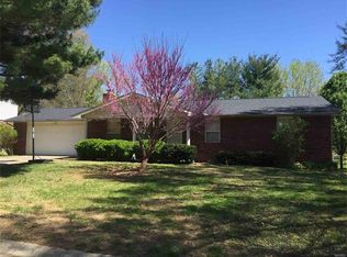 1536 Amblewood Dr, Cape Girardeau, MO 63701