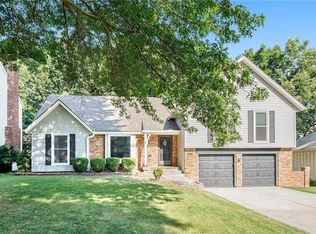 10568 Gillette St, Overland Park, KS 66215