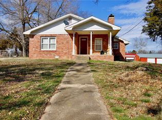 192 Homestyle Dr, Berryville, AR 72616