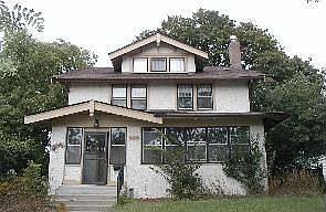 2nd image of 2165 Selby Ave
