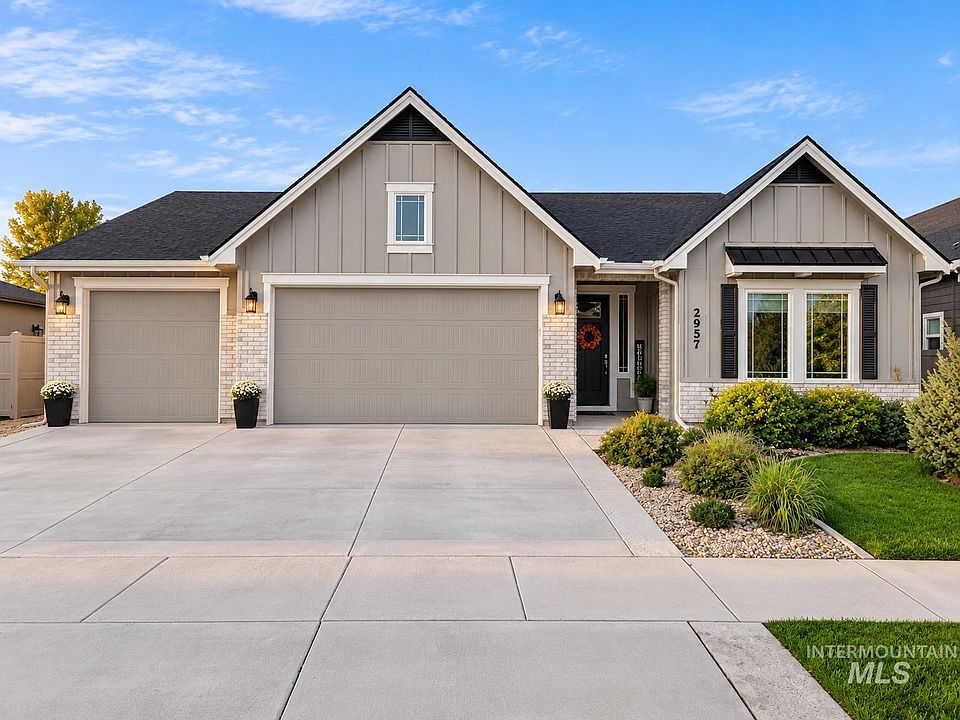 1st image of 2957 E Renwick Ct