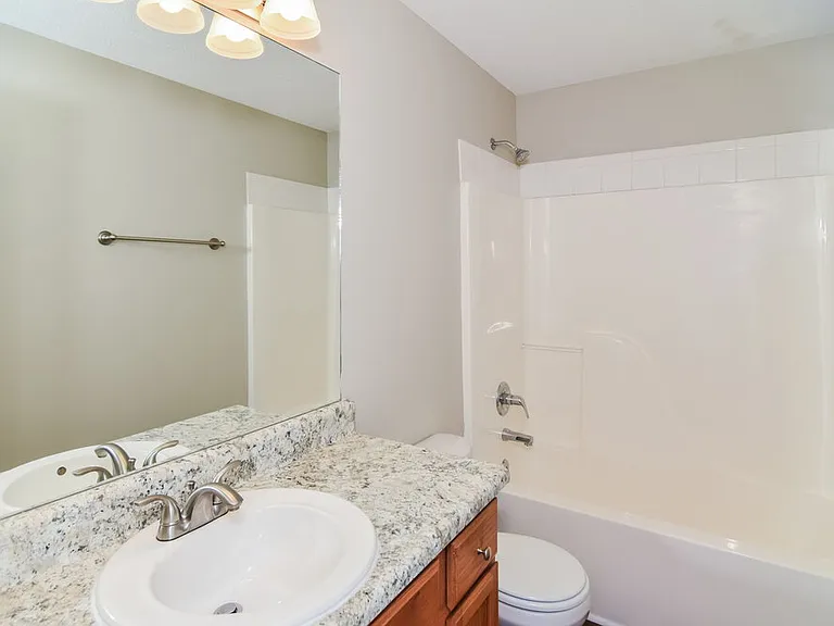 1449 Westview Dr — Photo 16