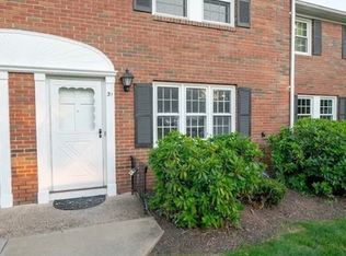 31 Brandywine Ln, Suffield, CT 06078