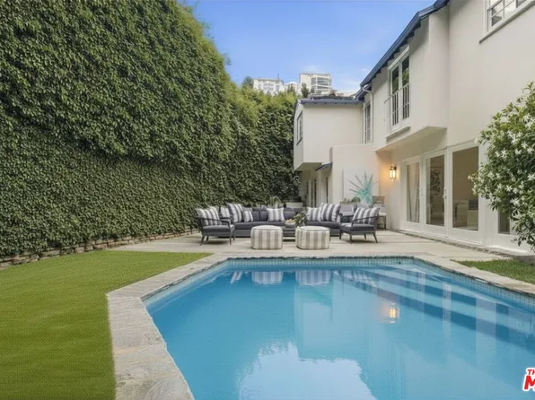 8809 Evanview Dr, Los Angeles, CA 90069