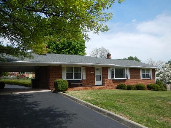 2nd image of 366 Parkwood Ave