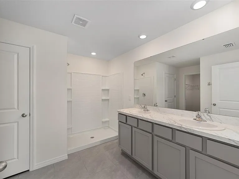 8848 SW 49th Cir — Photo 10