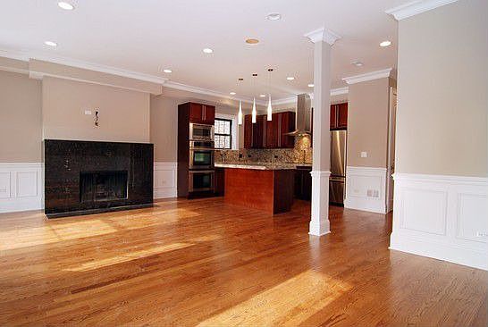 4th image of 842 W Belle Plaine Ave #2N