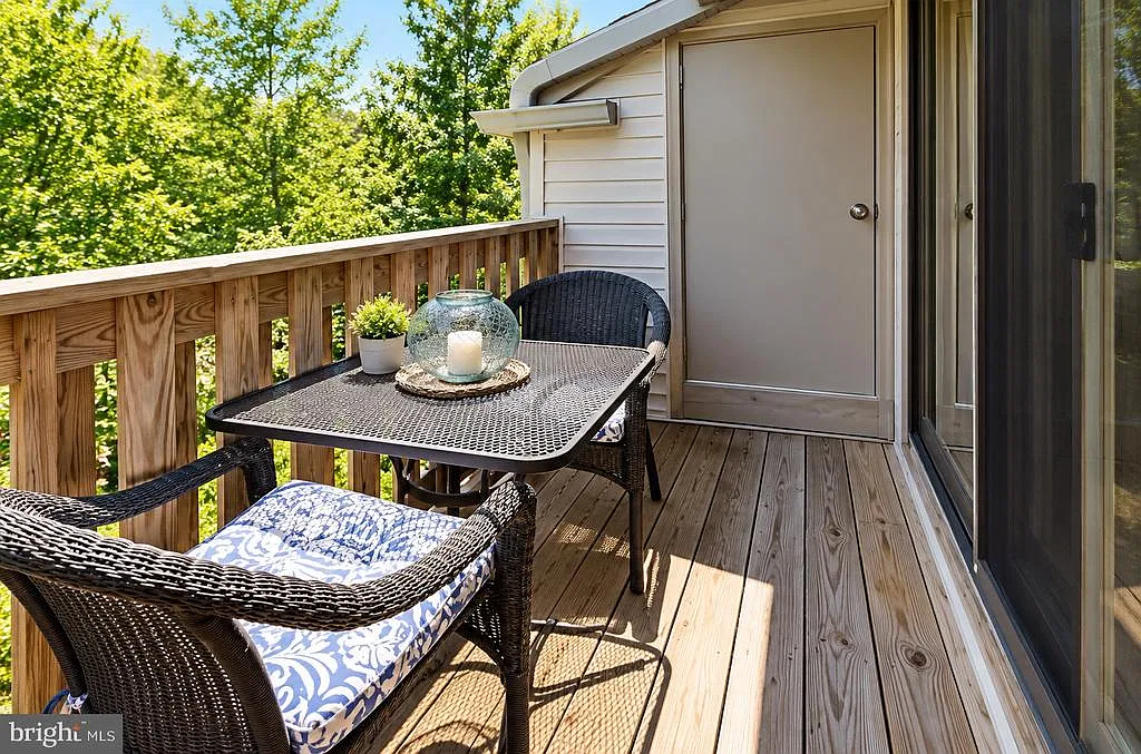 1 bed, 1.0 bath, 667 sqft, $2,000 — Photo 2