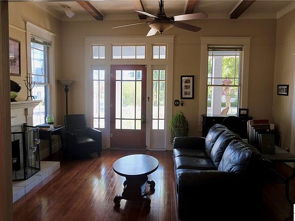 4th image of 206 Willow Ave
