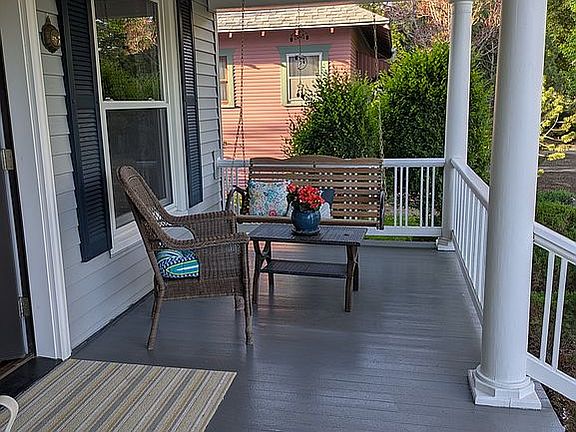 4th image of 1721 4th Ave
