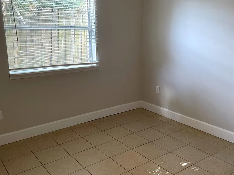 101 Flagler Blvd #A — Photo 8