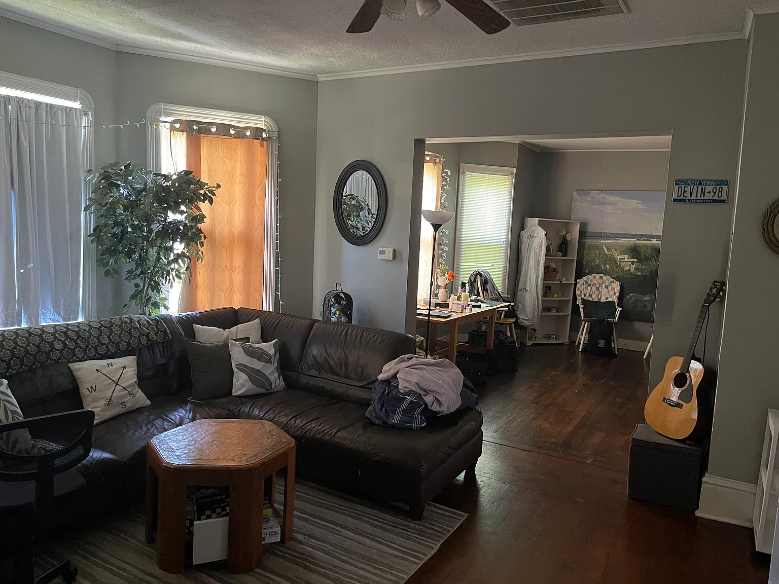 5 bed, 1100 sqft, $1,800 — Photo 3