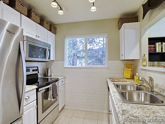 4th image of 20130 Larkspur Ln APT 95