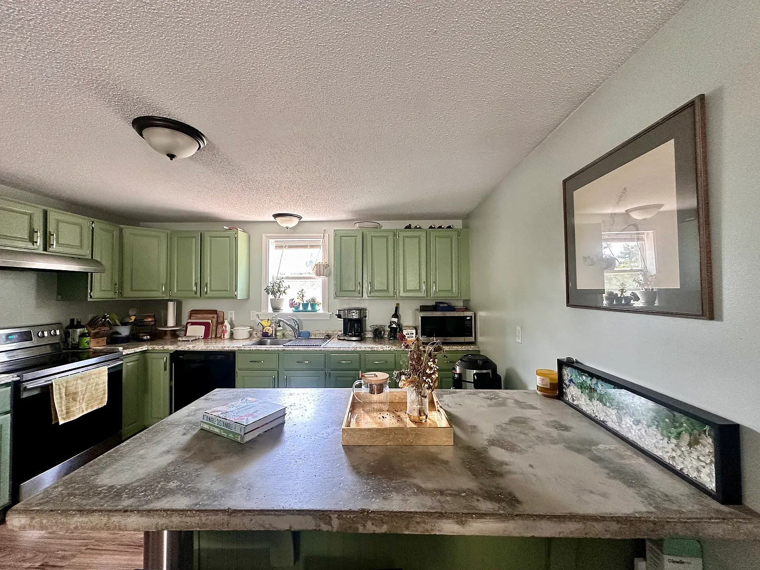 2 bed, 1000 sqft, $2,300 — Photo 3