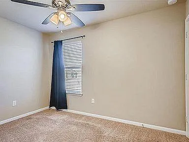 415 Camellia Dr — Photo 13