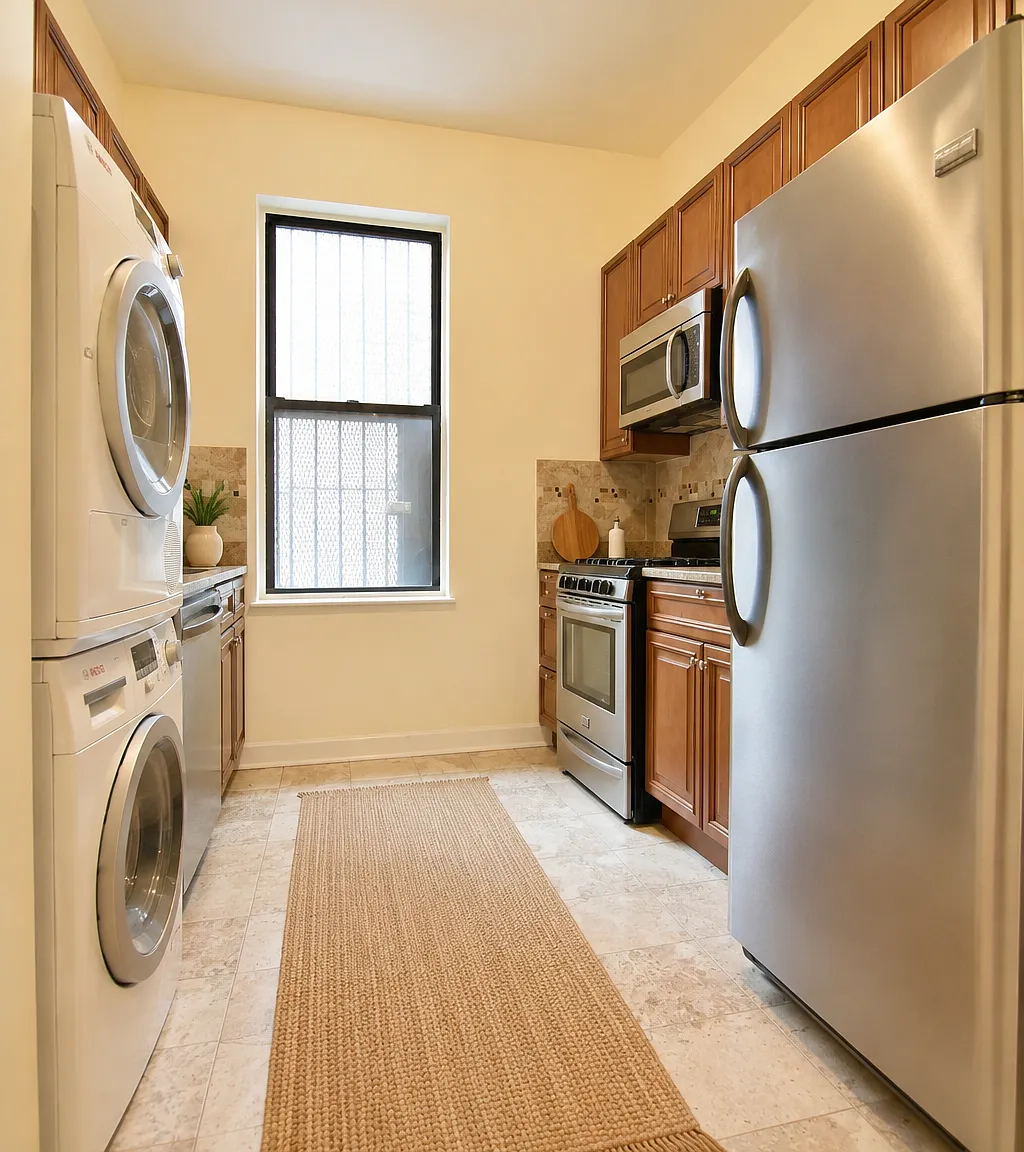 560 West 149th Street — Photo 2