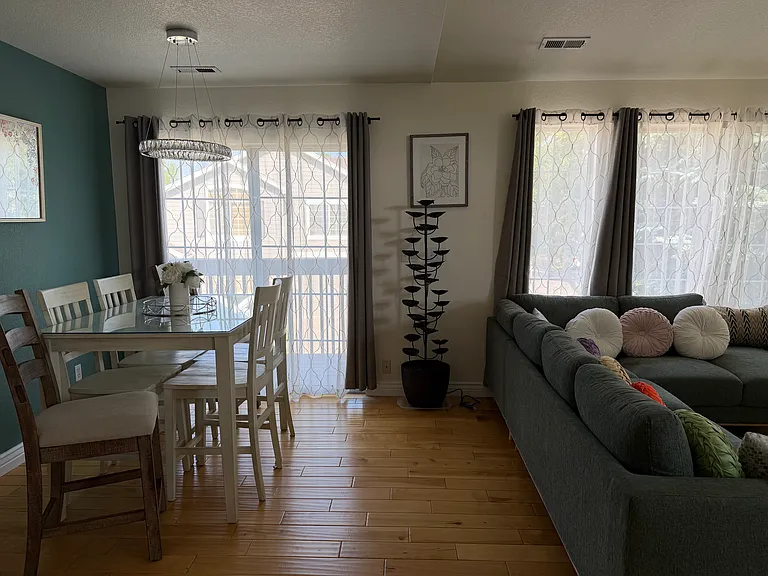 6439 S Dallas Ct — Photo 10