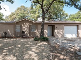 12927 Spring Branch Dr, Balch Springs, TX 75180