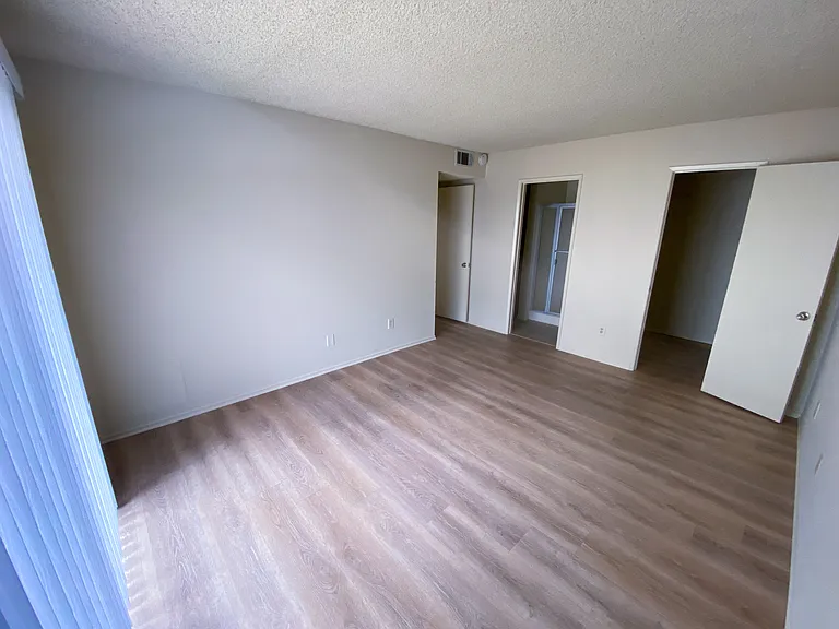 23751 Arlington Ave #104 — Photo 10
