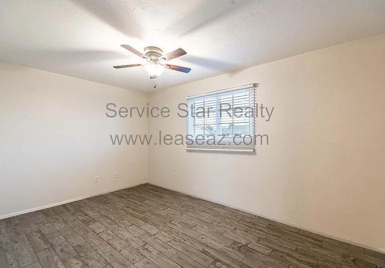 923 E Wesleyan Dr — Photo 22