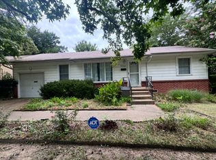 5733 E 30th Pl, Tulsa, OK 74114
