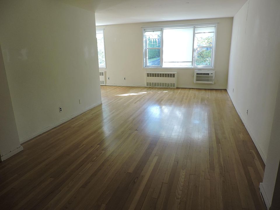 1st image of 700 Scarsdale Ave #52