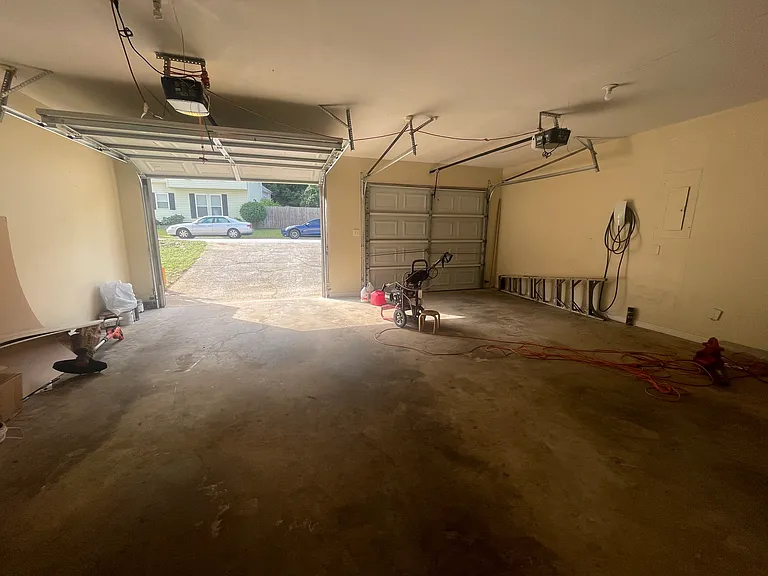 2959 Hawk Ct SE — Photo 2