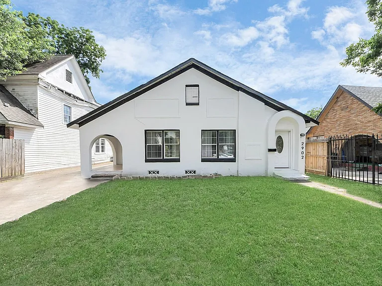 2902 Truxillo St — Photo 1