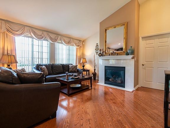 4th image of 1344 Waverly Dr
